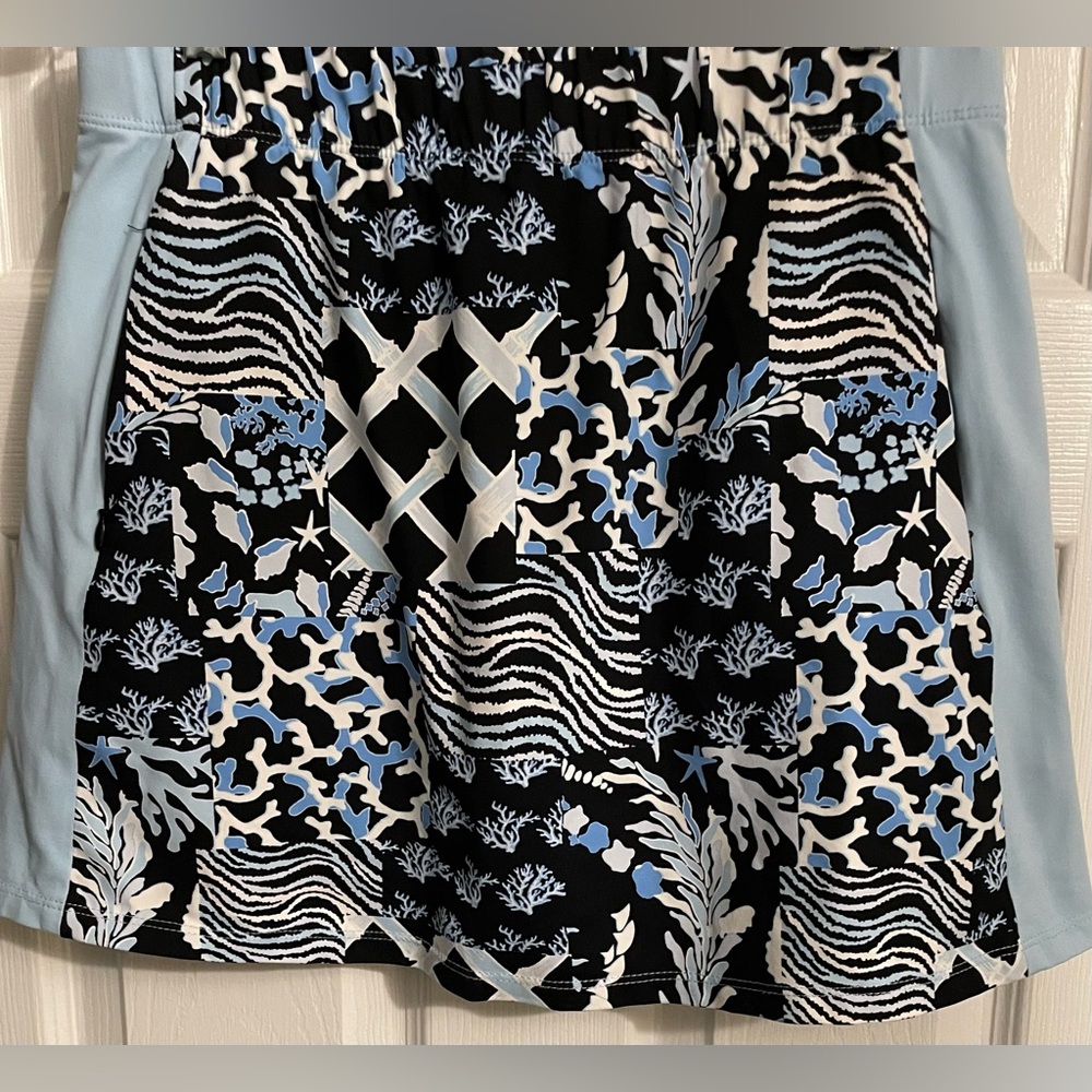 ⛳️J. McLaughlin Coral Reef PalmSpring Print Classic Skort W14”L16” Sz S
Like New